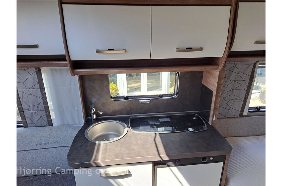 Knaus Sport 450 FU - Silver Selection