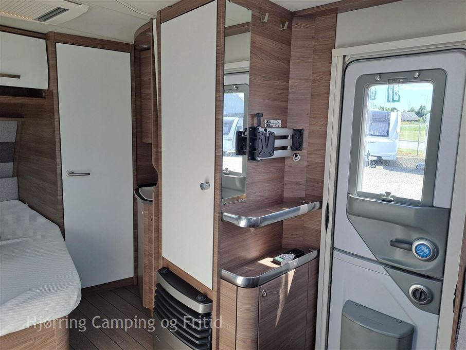 Knaus Sport 450 FU - Silver Selection