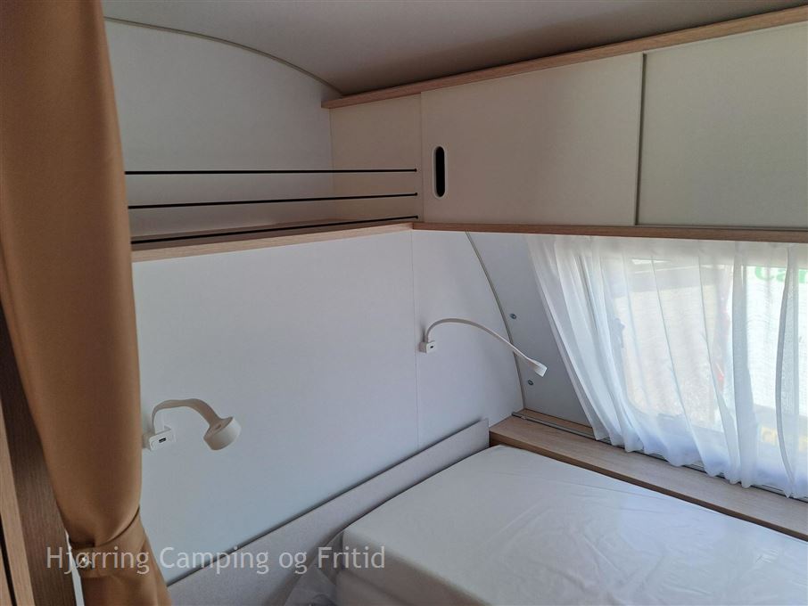 Adria Aviva 400 PS