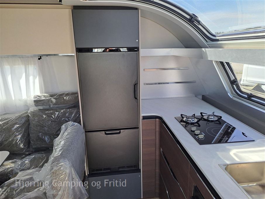 Adria Alpina 663 HT TWIN AXEL