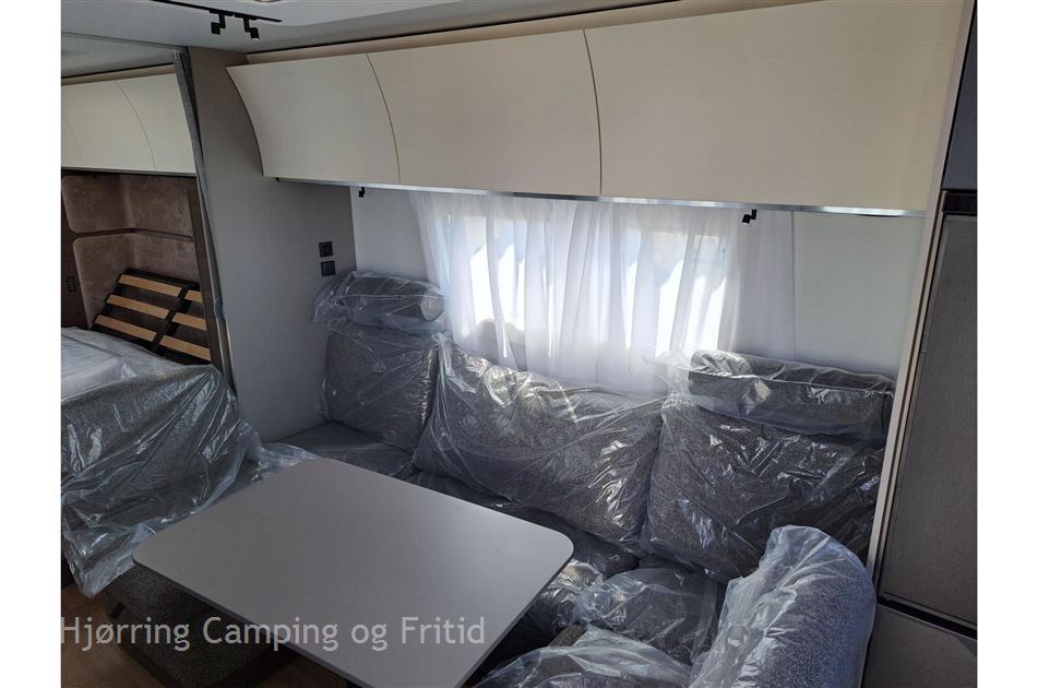 Adria Alpina 663 HT TWIN AXEL