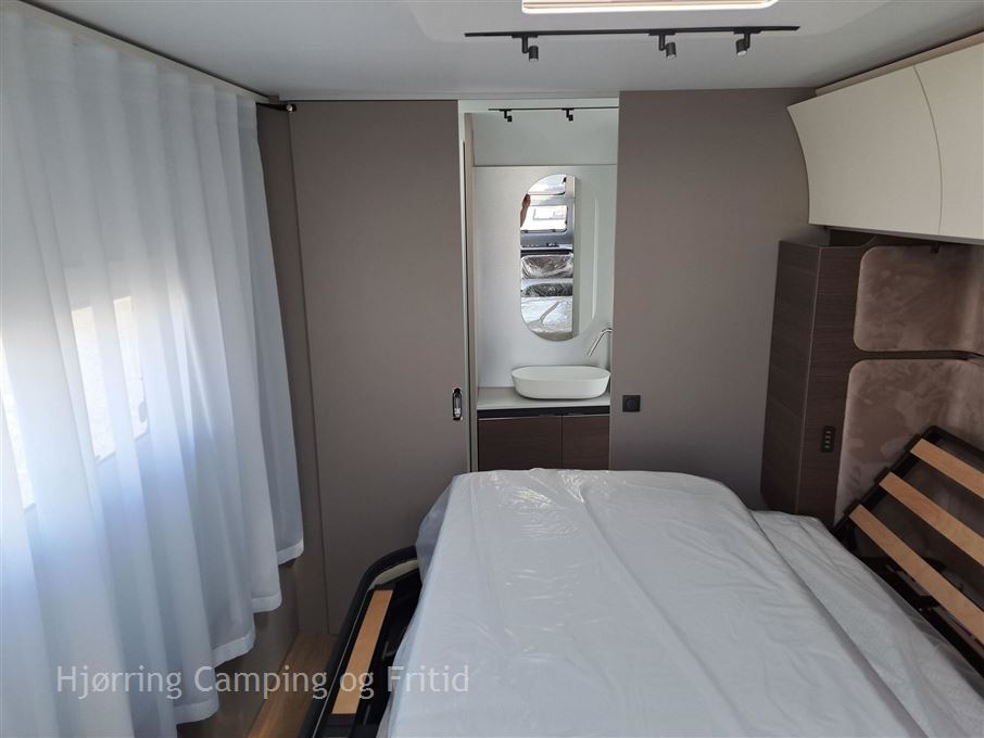 Adria Alpina 663 HT TWIN AXEL