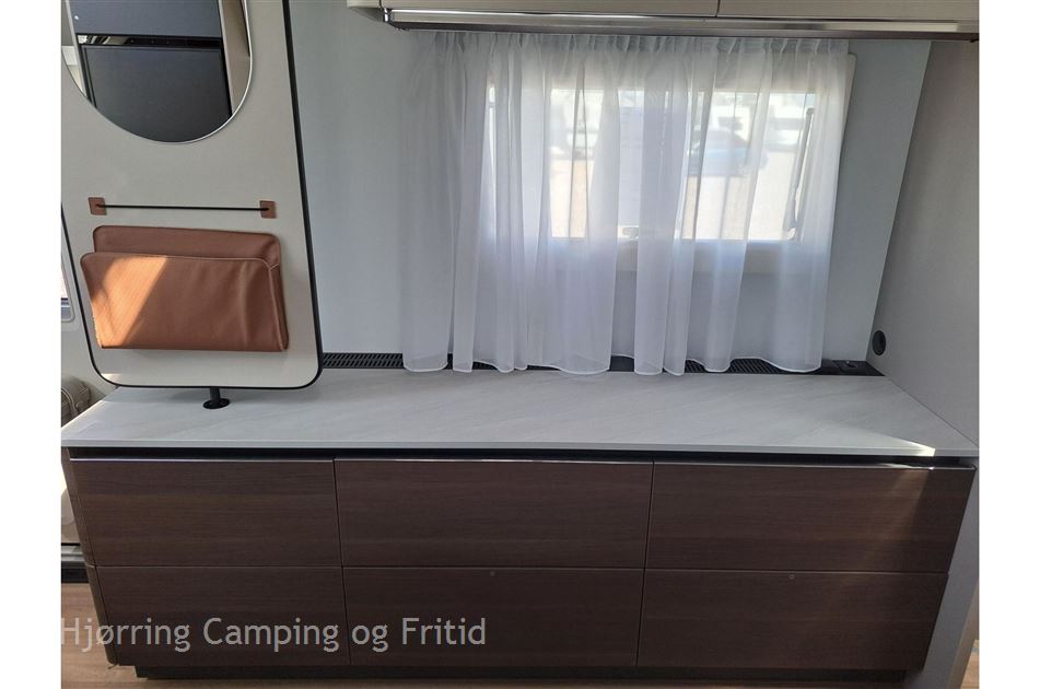 Adria Alpina 663 HT TWIN AXEL