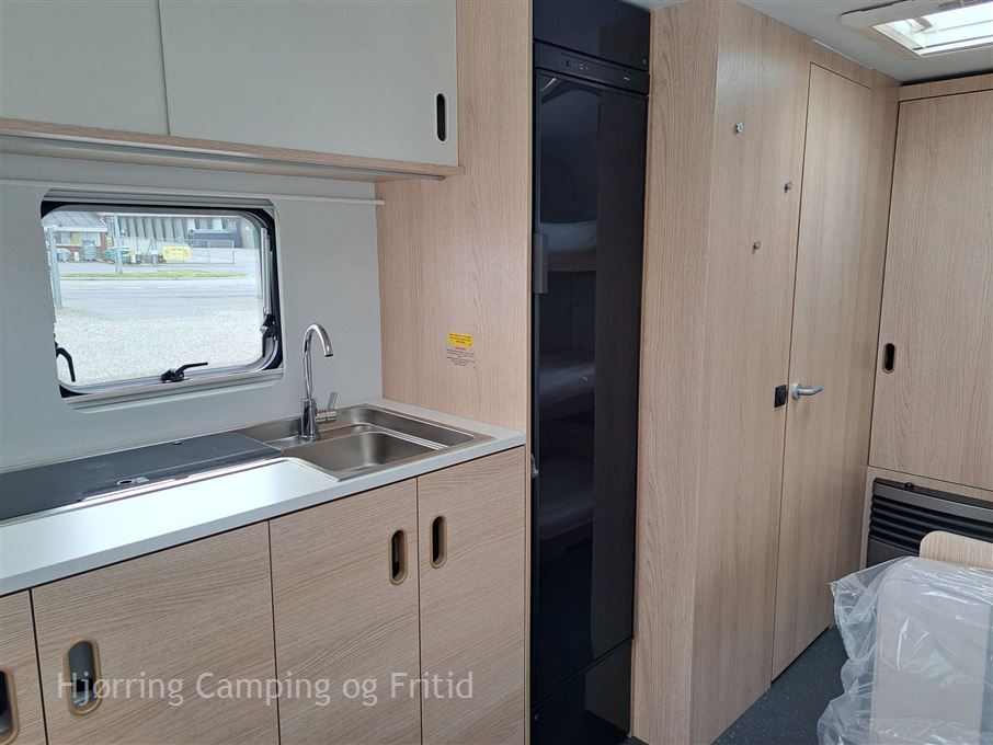 Adria Aviva 563 PT 3 køjer