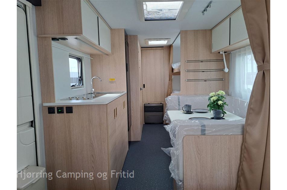 Adria Aviva 563 PT 3 køjer