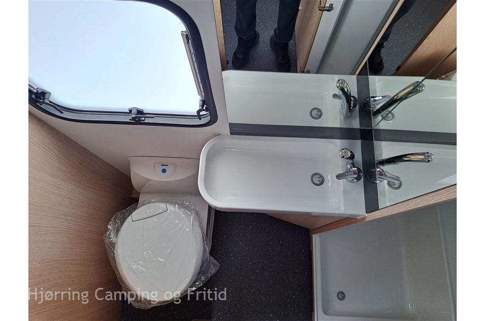 Adria Aviva 563 PT 3 køjer