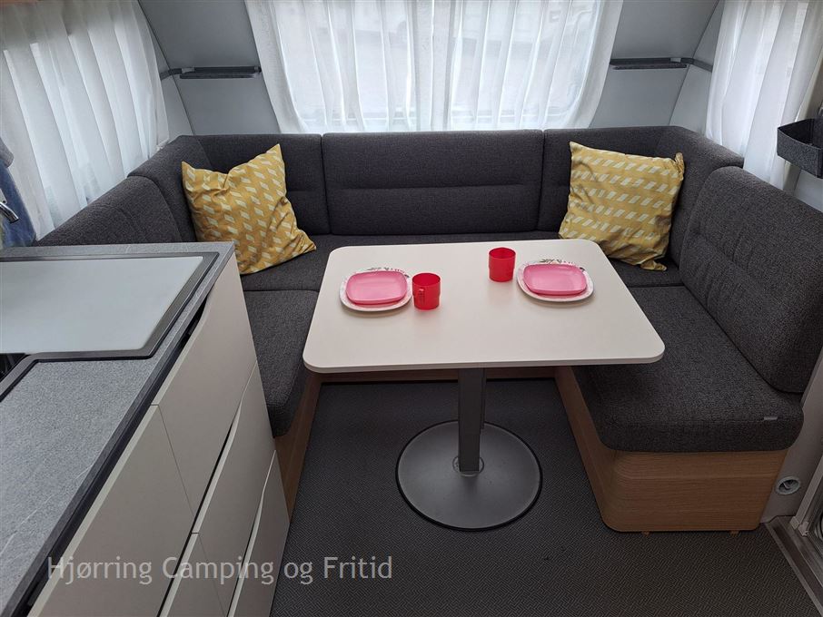 Adria Adora 572 UT