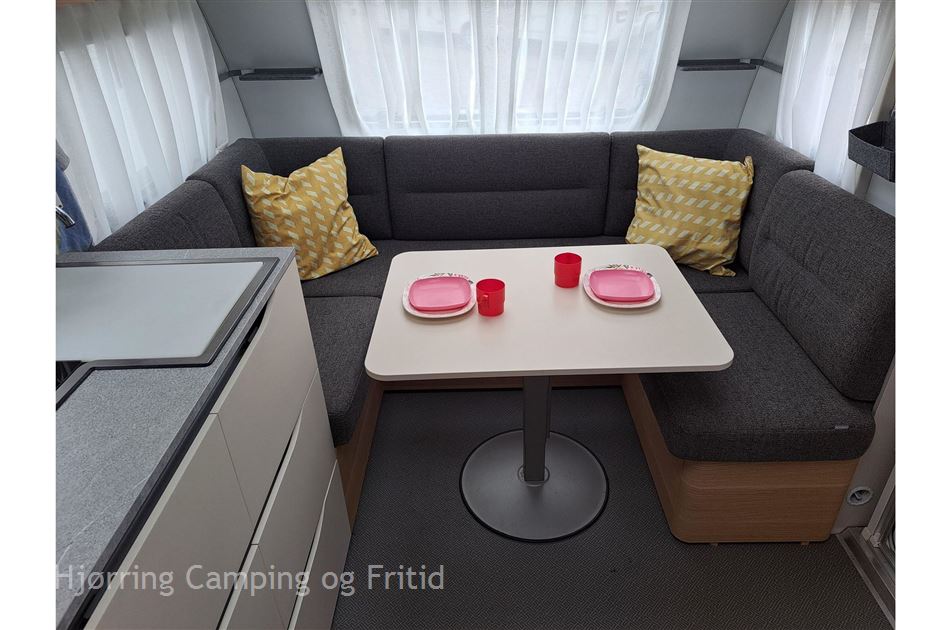 Adria Adora 572 UT