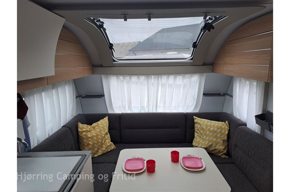 Adria Adora 572 UT
