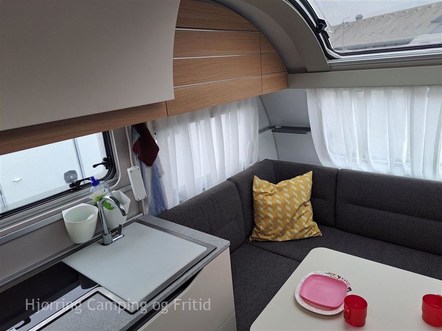 Adria Adora 572 UT