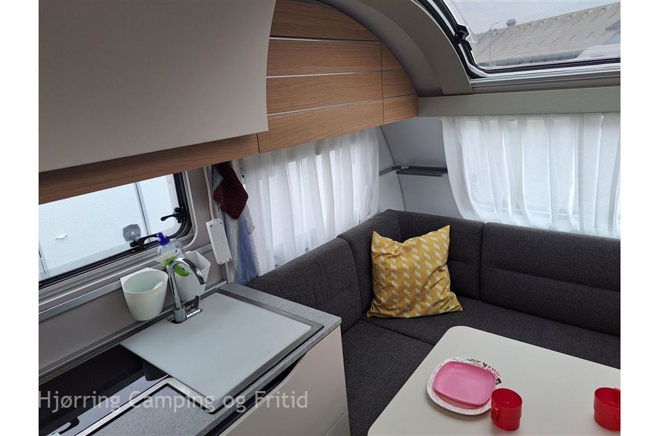 Adria Adora 572 UT