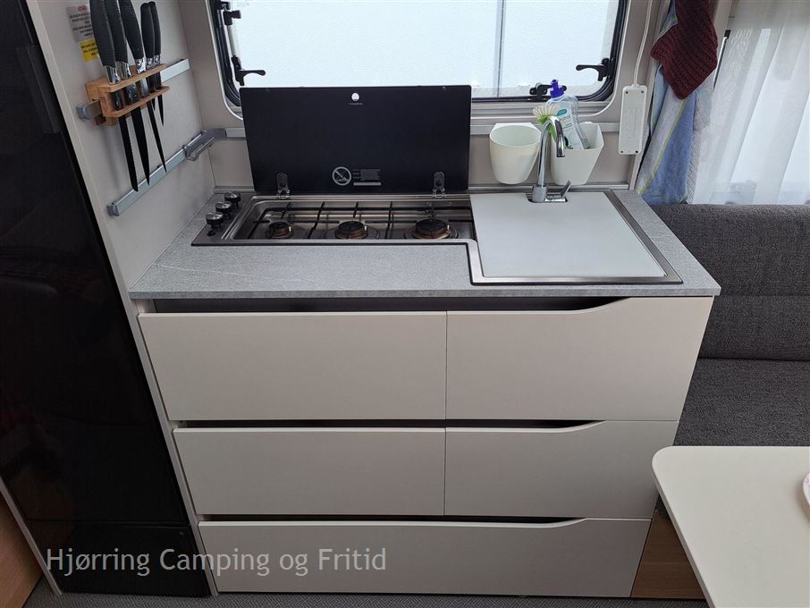 Adria Adora 572 UT