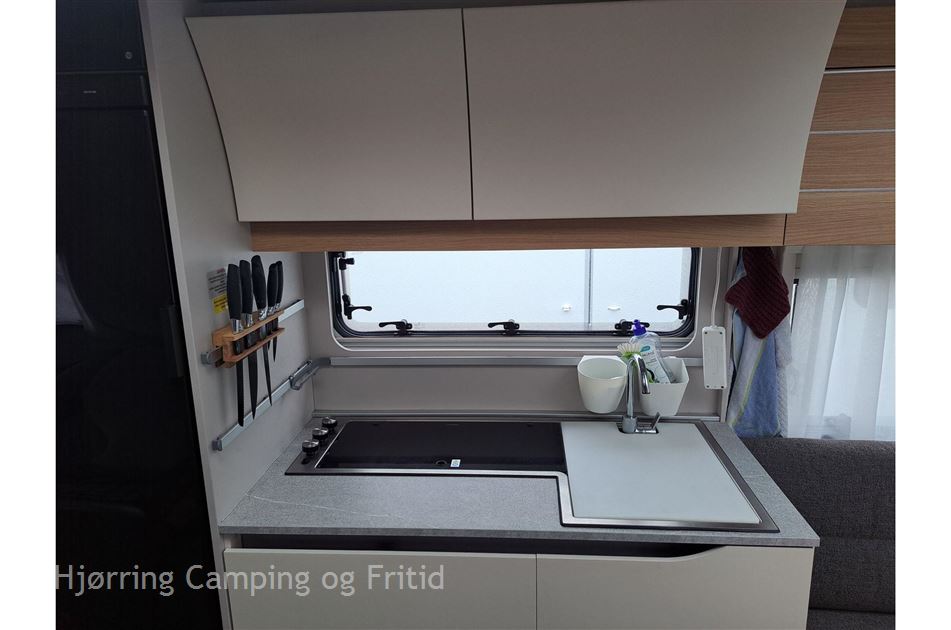 Adria Adora 572 UT