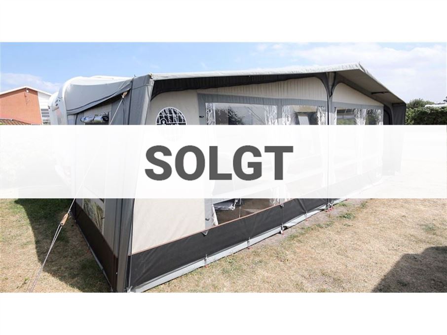 Isabella Commondore dawn 1015