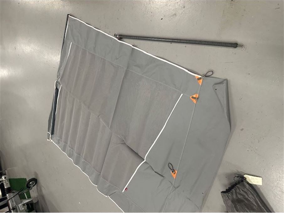 Isabella Shadow side 