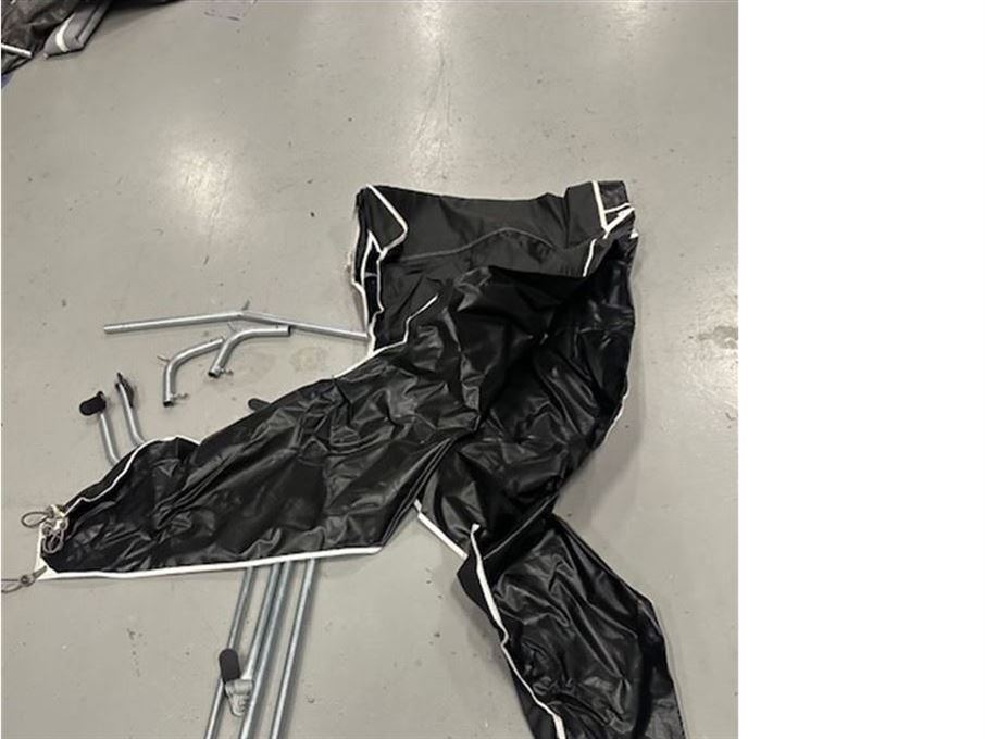 Isabella Penta Dørmakise Black