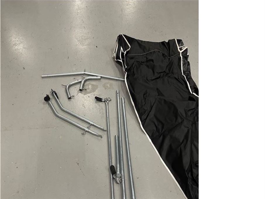 Isabella Penta Dørmakise Black