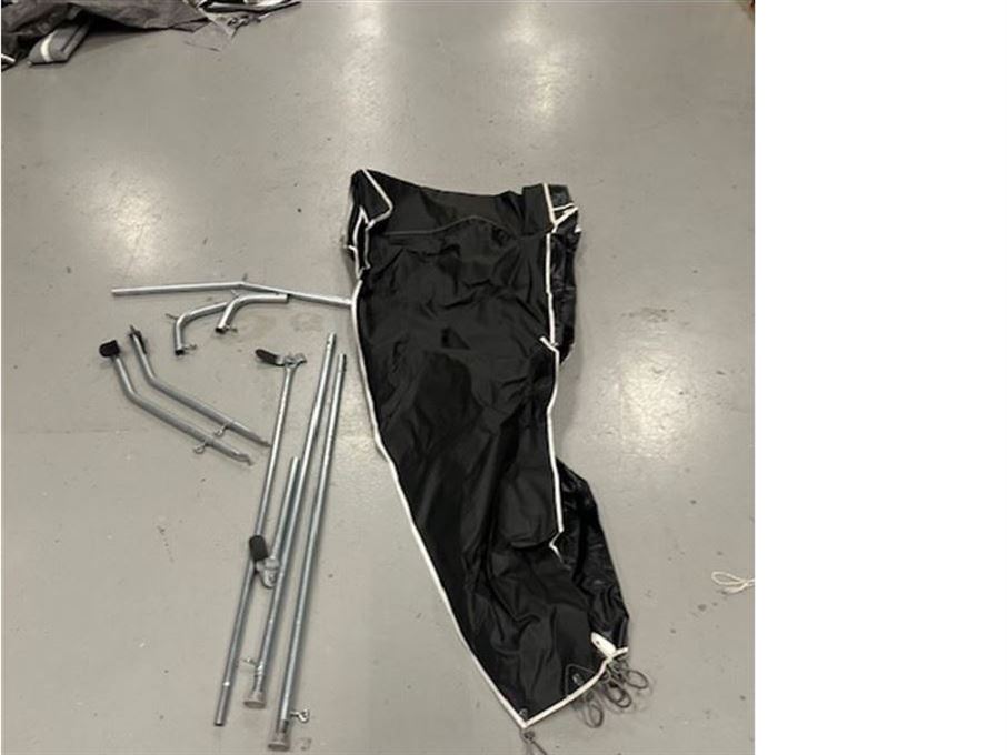 Isabella Penta Dørmakise Black