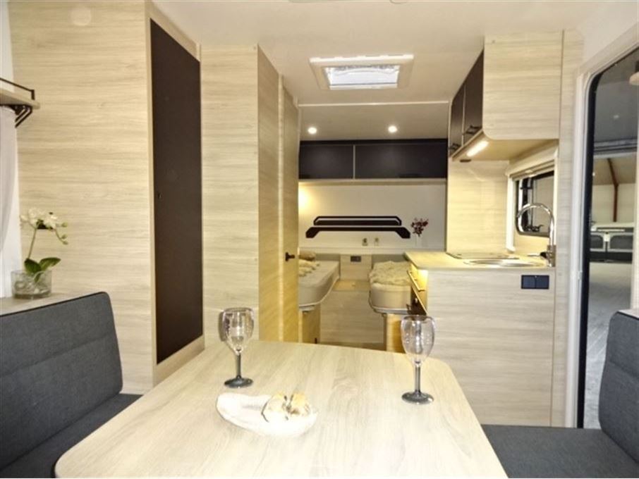 Caravelair Sport Line 492