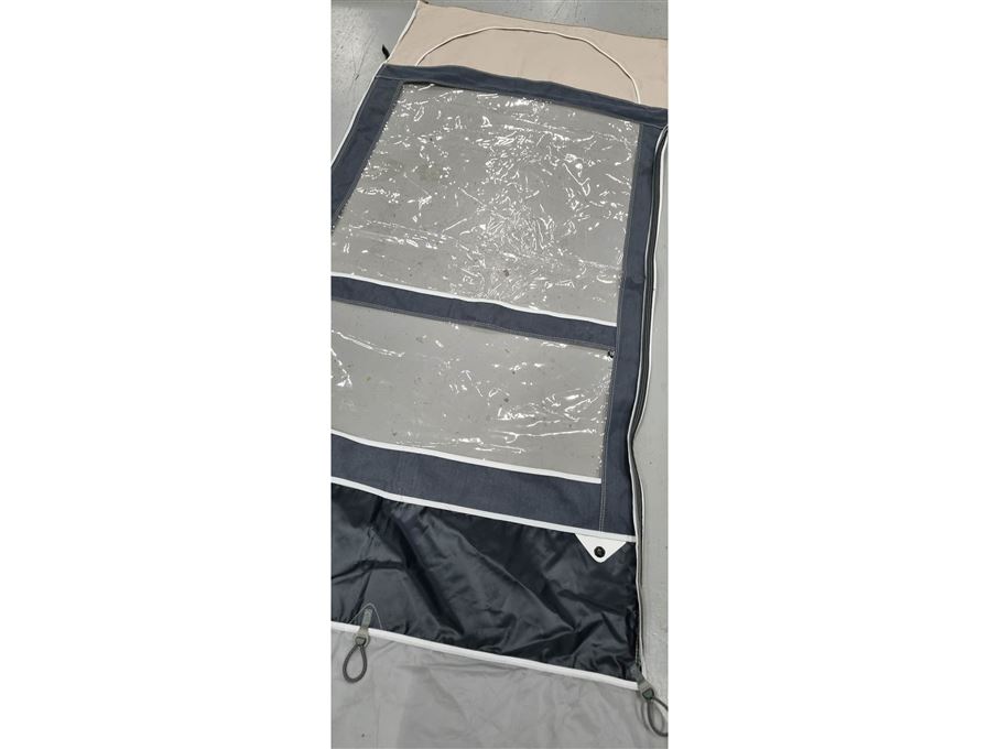 Isabella Front del Forum