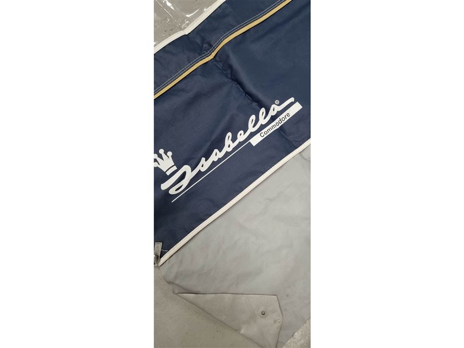 Isabella Front til Commondore