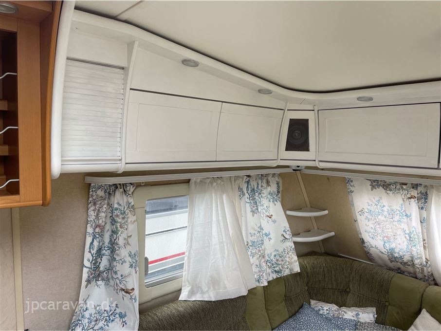 Kabe Royal 720