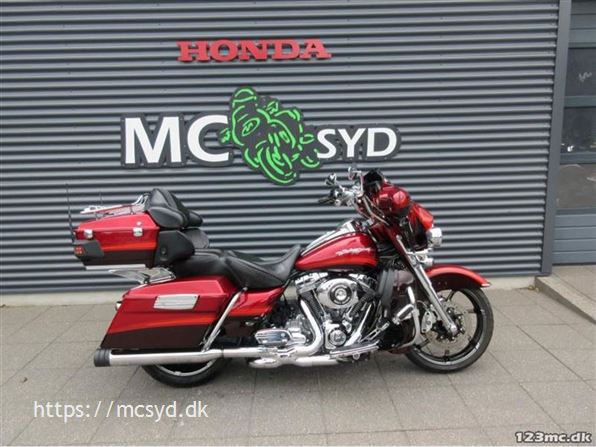 Harley-Davidson FLHTCUSE CVO Electra Glide Ultra