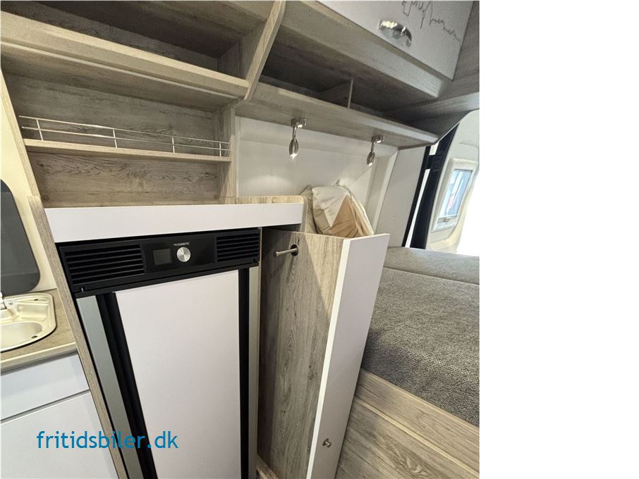 Bravia 599 140 Hk Trend