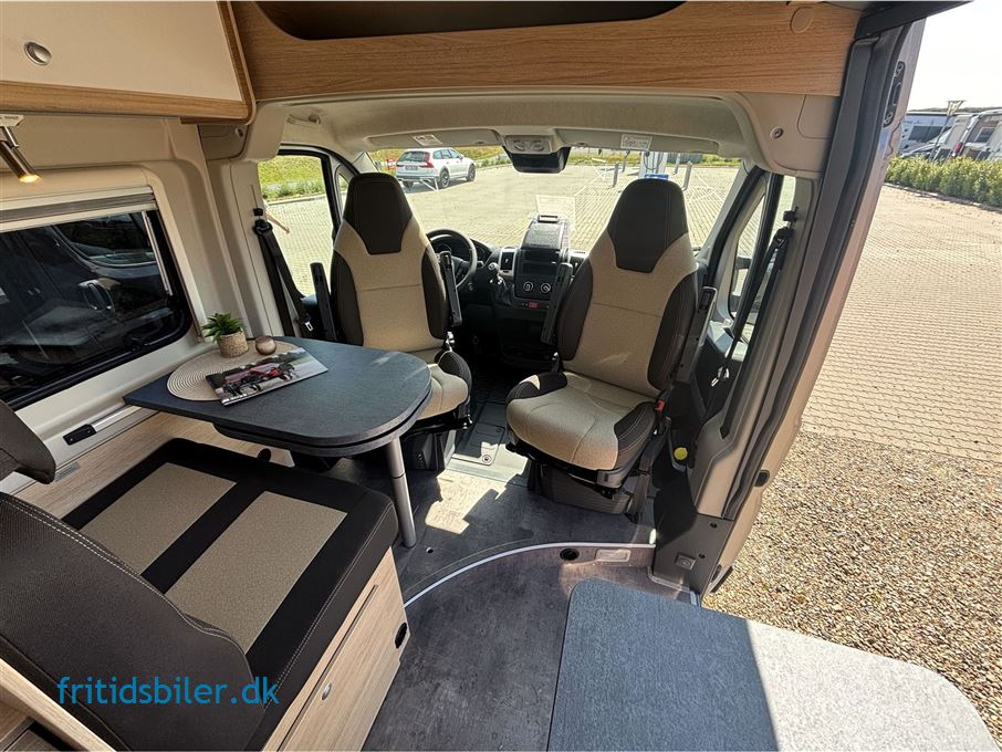 RoadCar R 600 140 Hk