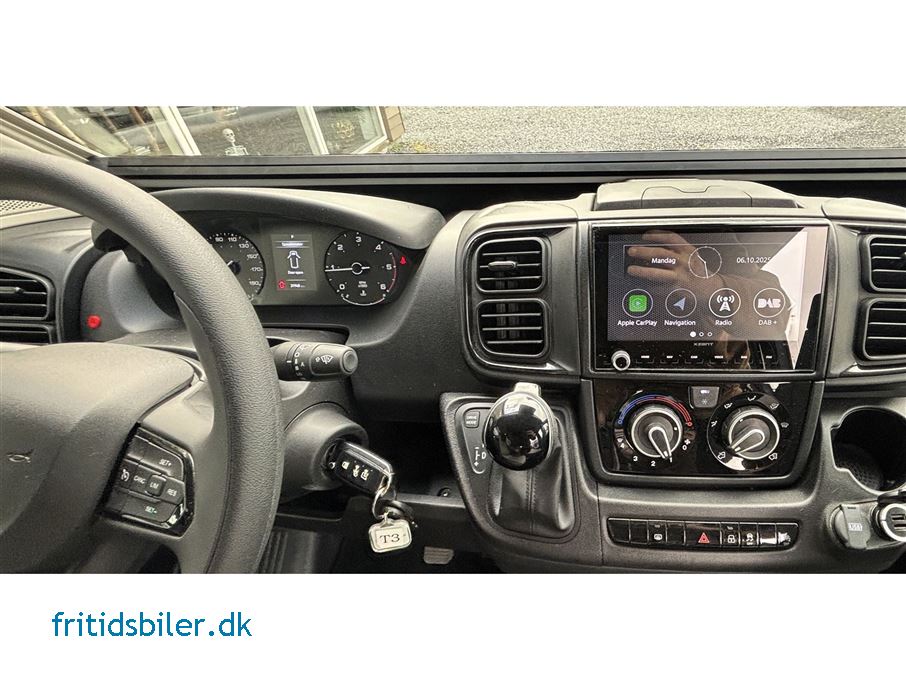 Bravia 599 180 Hk Aut. Låda Pop up tak