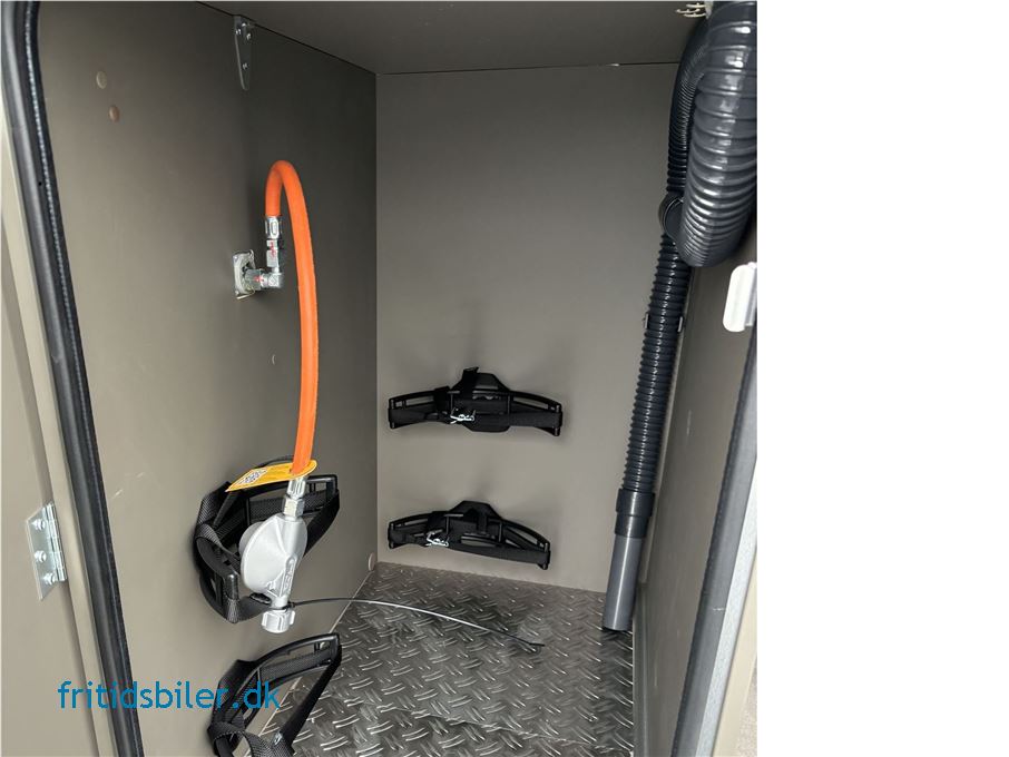 Hymer Yellowstone  140 Hk