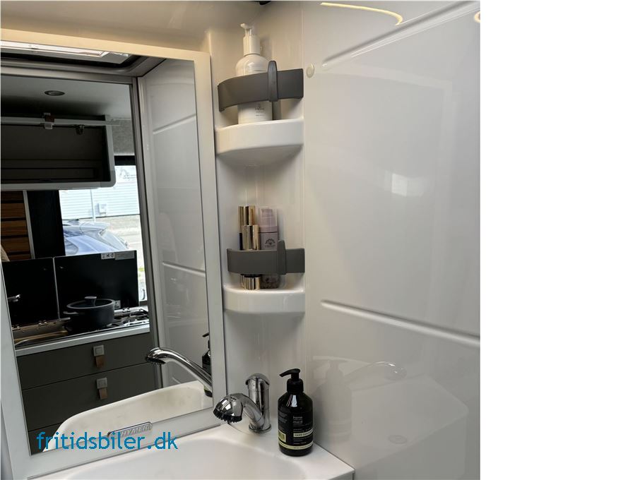 Hymer Yellowstone  140 Hk