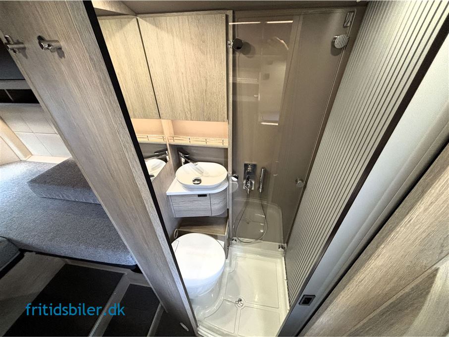 Bravia 636 180 Hk 180 Hk Aut. gear