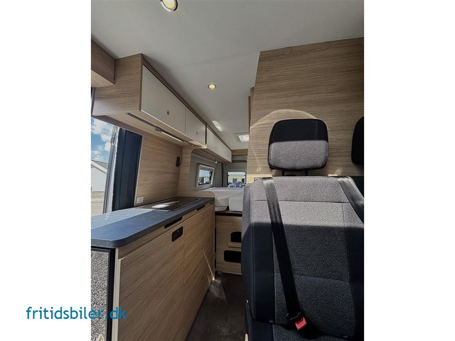 RoadCar R 640