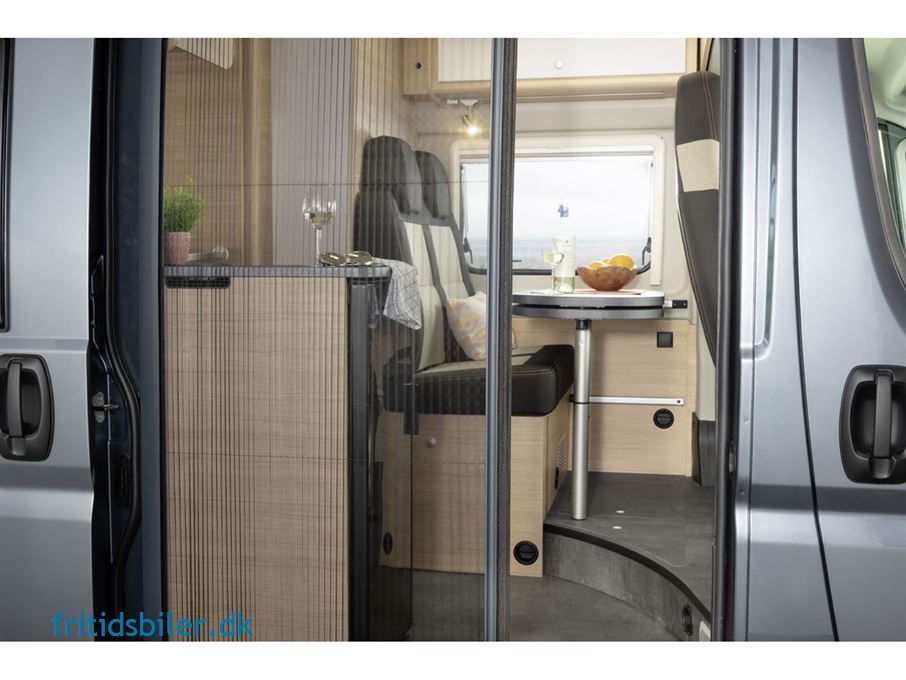 RoadCar R 601 140 Hk