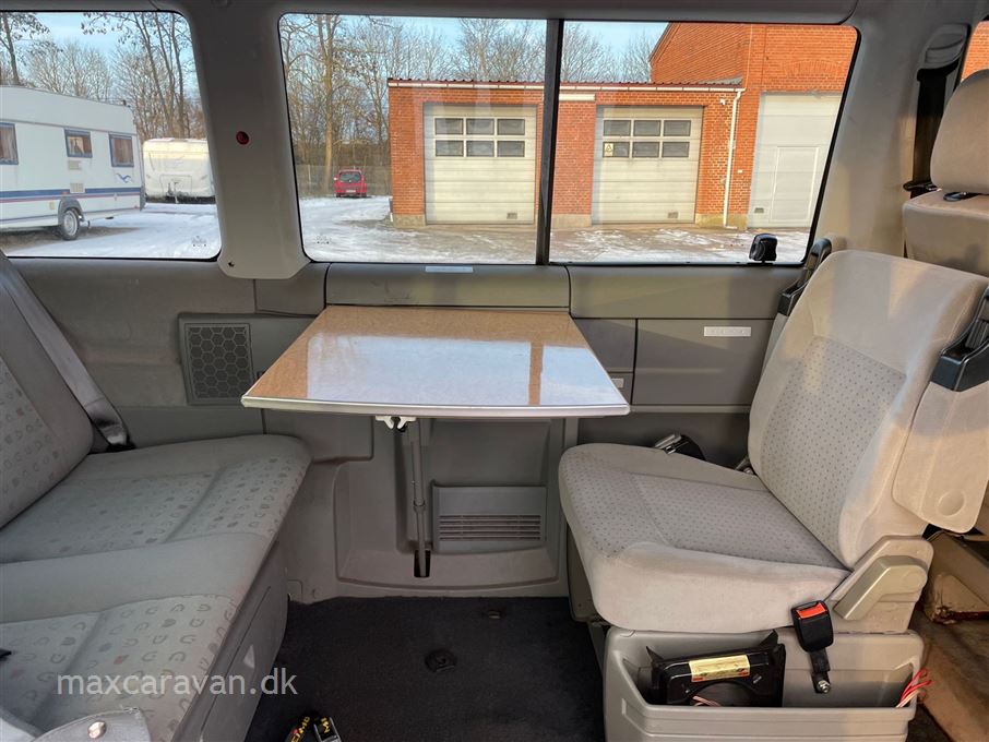 VW Caravelle