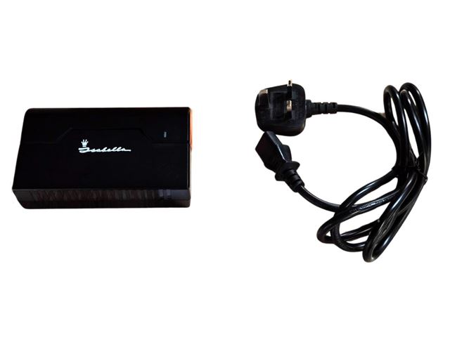 AC adapter til elektrisk luftpumpe, UK udgave